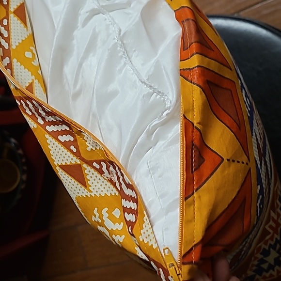 🦓Africa Throw Pillow - Picture 4 of 6